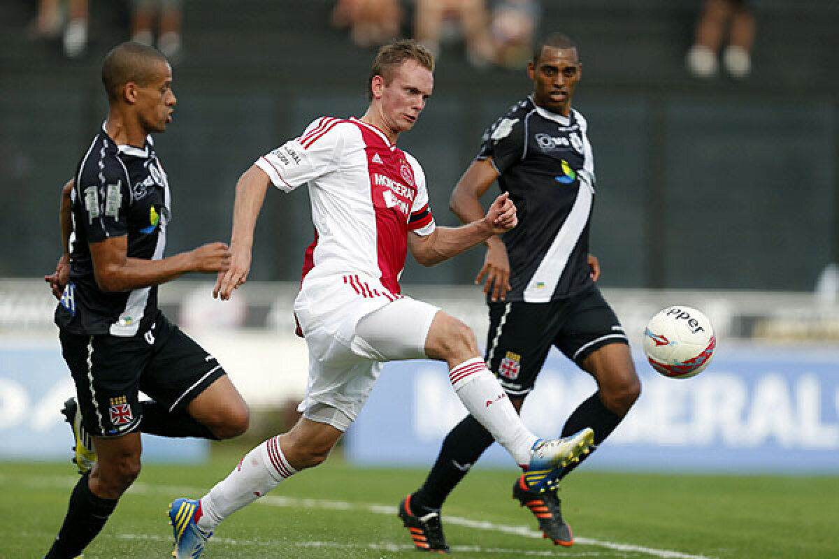 VIDEO Loviţi la faze fixe! » Ajax a pierdut testul cu Vasco da Gama (0-1) şi a dezvăluit slăbiciunea echipei