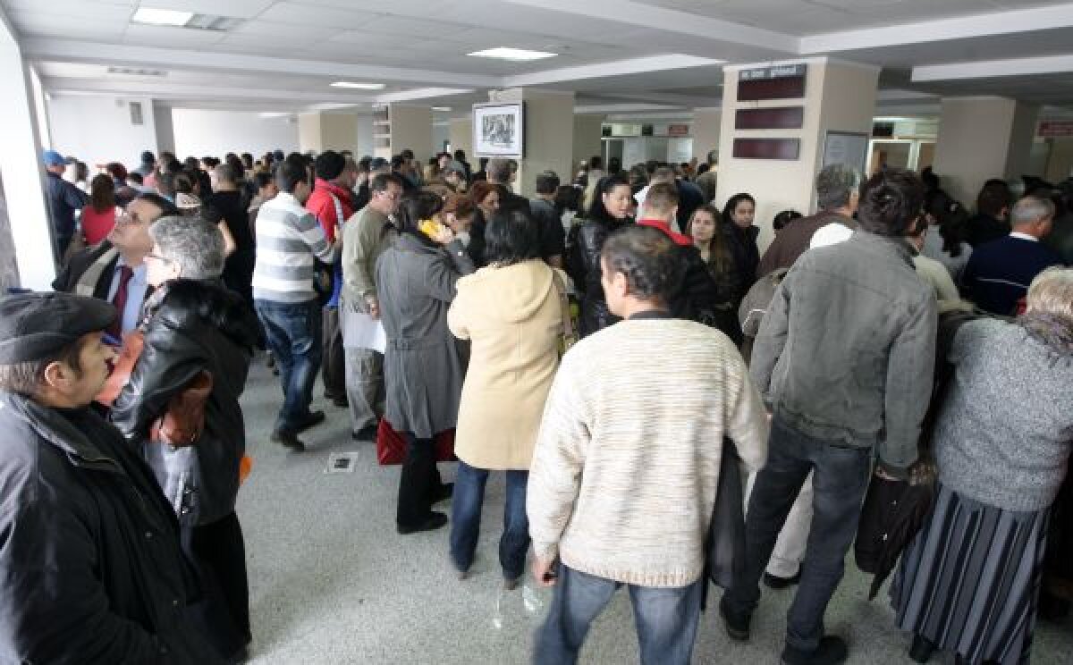 Le e frică de doctor » 152.159 de români şi-au preschimbat permisul în 2013!