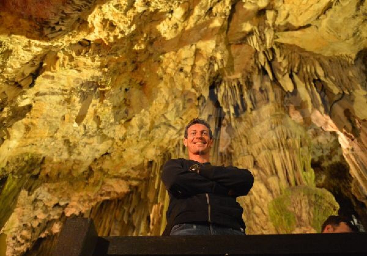 FOTO Maimuţele şi campionii » După 4 zile de antrenamente tari, clujenii s-au distrat ieri în Gibraltar