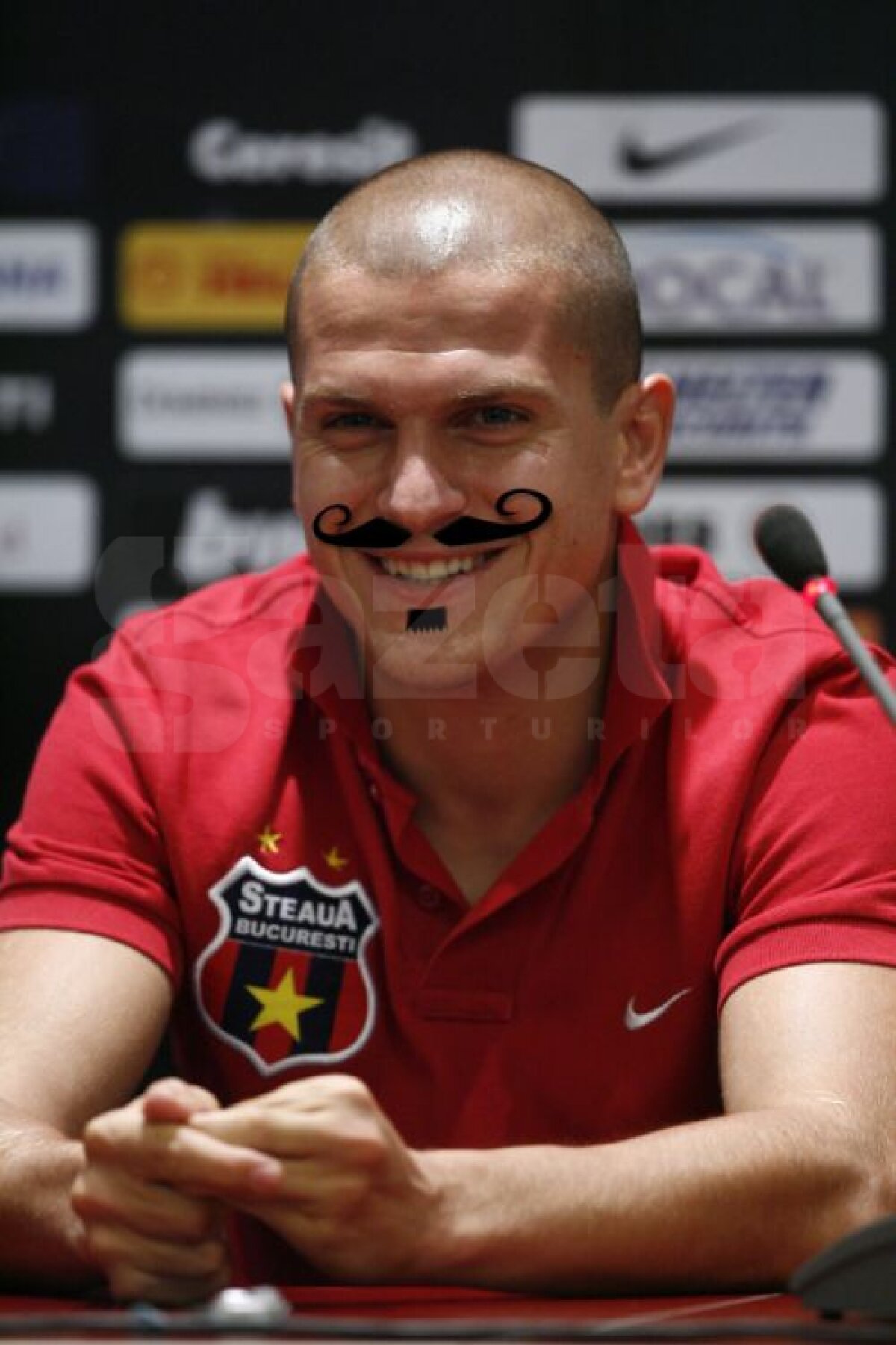 FOTO Exerciţiu de imaginaţie » Cum vor arăta steliştii în postura de campioni :D