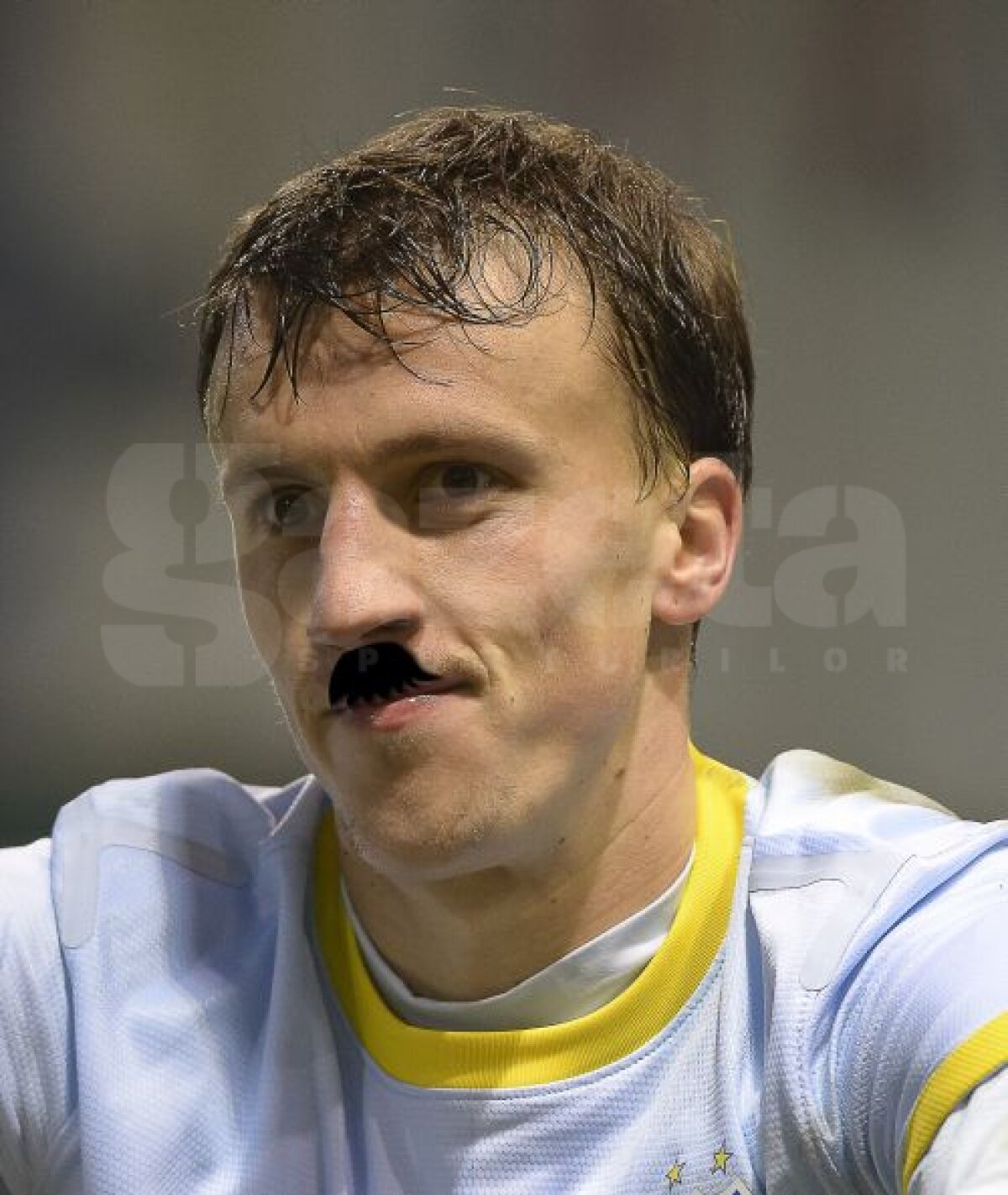 FOTO Exerciţiu de imaginaţie » Cum vor arăta steliştii în postura de campioni :D