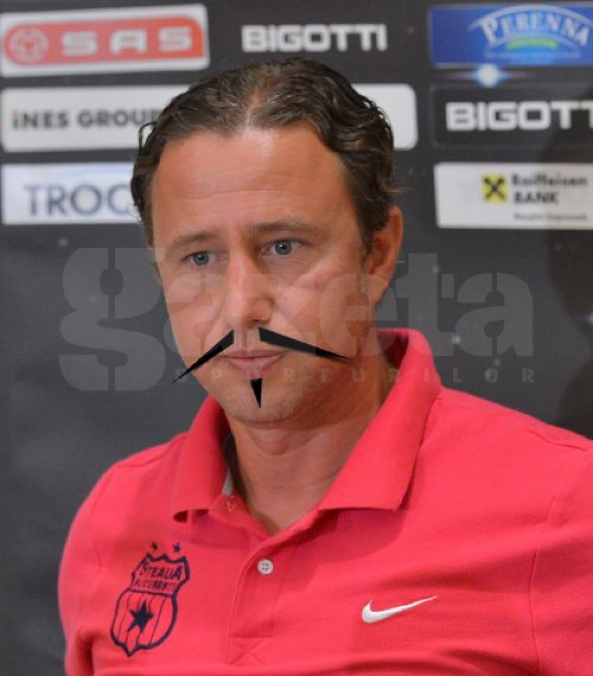 FOTO Exerciţiu de imaginaţie » Cum vor arăta steliştii în postura de campioni :D