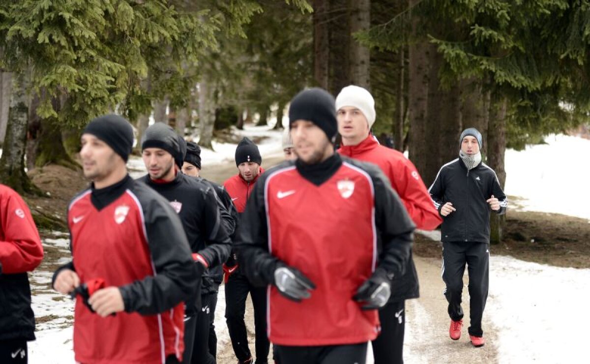 FOTO Metru cu metru pe "Drumul Oaselor" » Cum rezistă un jurnalist GSP la un antrenament al lui Dinamo