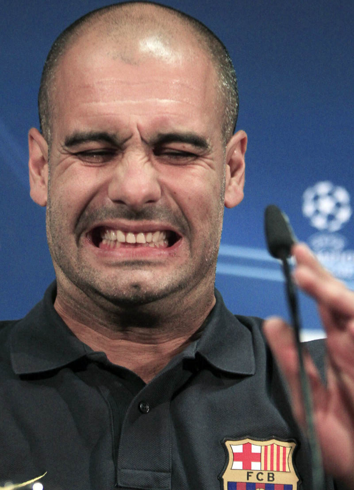 Pep, nu te speria! » Recomandările Bild-ului pentru Guardiola: cîrnaţi, binoclu, căşti, pantaloni scurţi