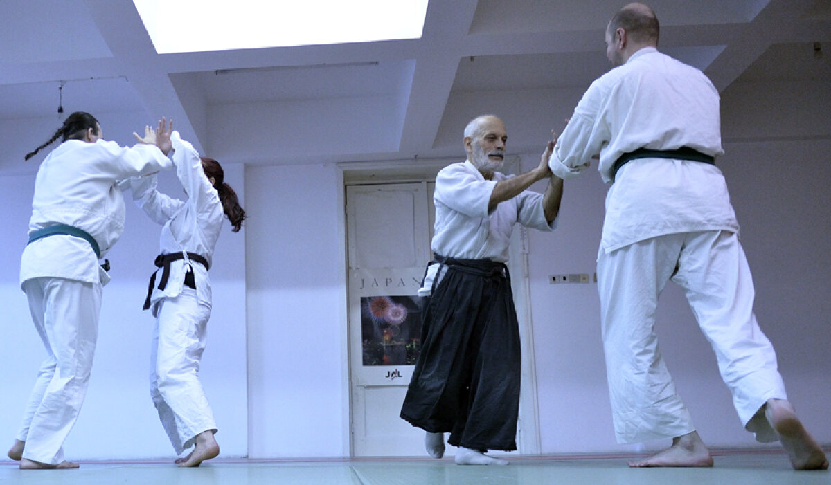 FOTO Părintele aikidoului din România vorbeşte depre începutul acestor arte maţiale: "7 ani ne-am antrenat prin garaje şi parcuri"