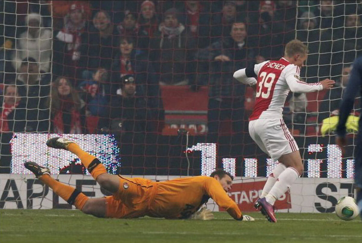 VIDEO Pericolul lui Ajax vine în banda noastră slabă! » Extrema stîngă a "lăncierilor" a făcut show în meciul cu Feyenoord, 3-0