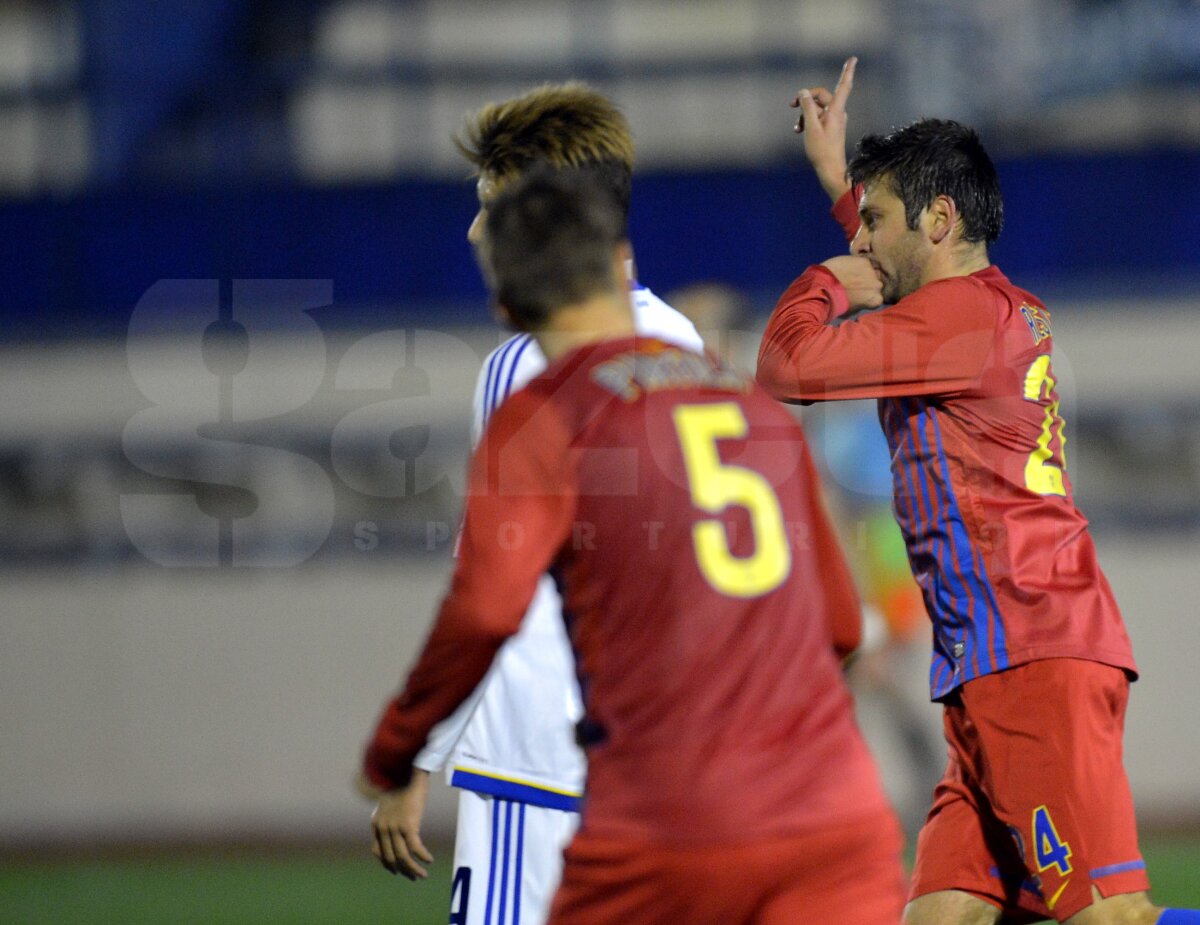 FOTO şi VIDEO Steaua - Dinamo Kiev 2-0 » Roş-albaştrii s-au impus clar în faţa vicecampioanei Ucrainei