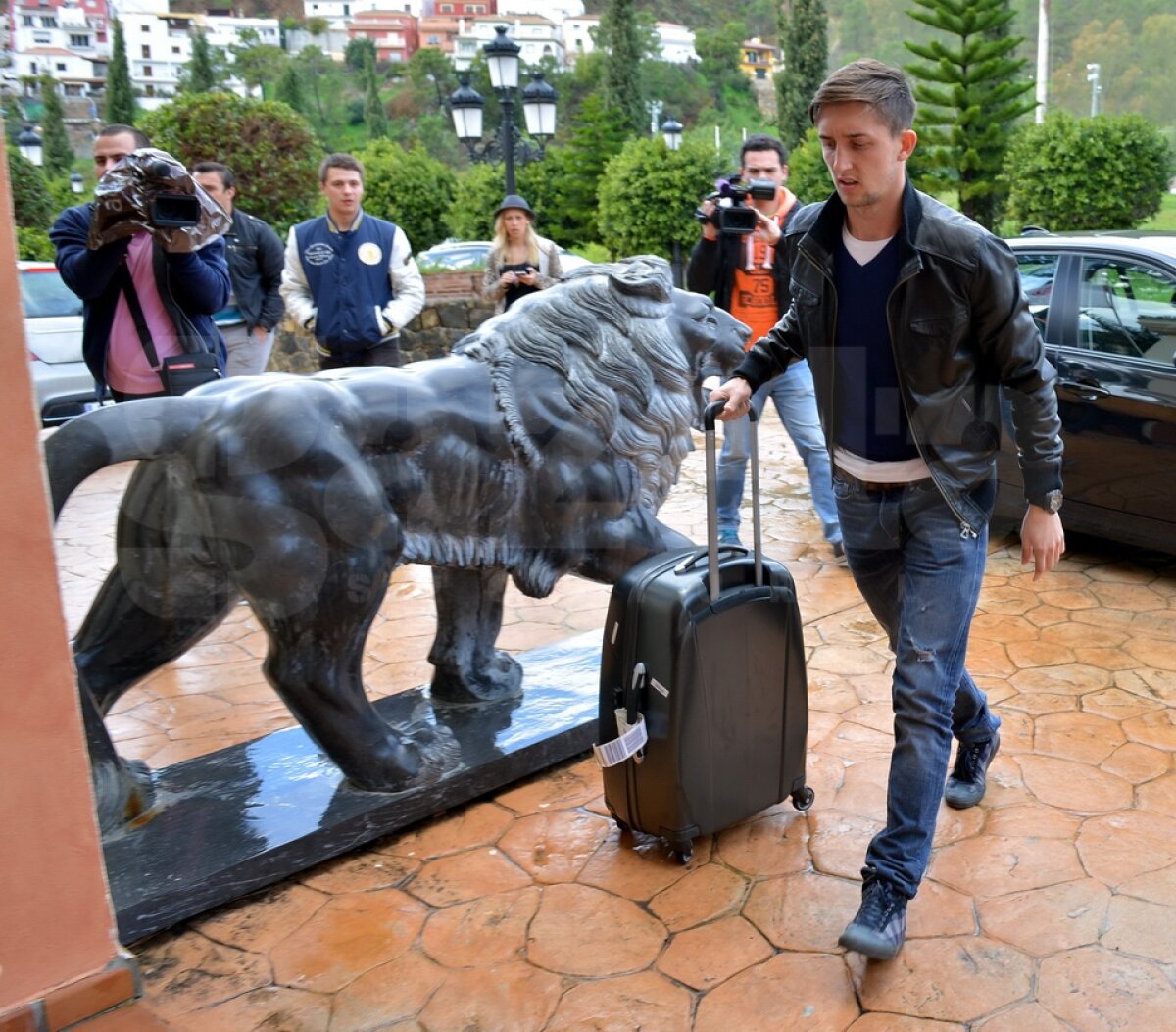 FOTO EXCLUSIV » Cornel Rîpă a ajuns în Spania şi poate juca mîine cu Ferencvaros!