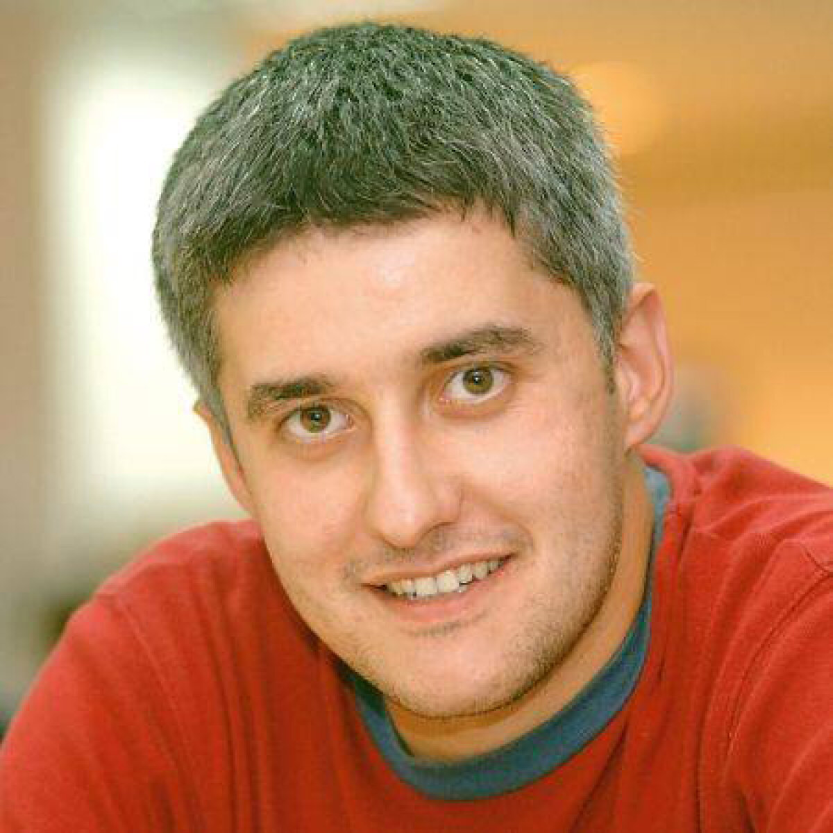 Gigi face victime la EVZ » Doi ziarişti sportivi şi-au dat demisia, susţinînd că li s-a impus ce să scrie într-un material despre Becali