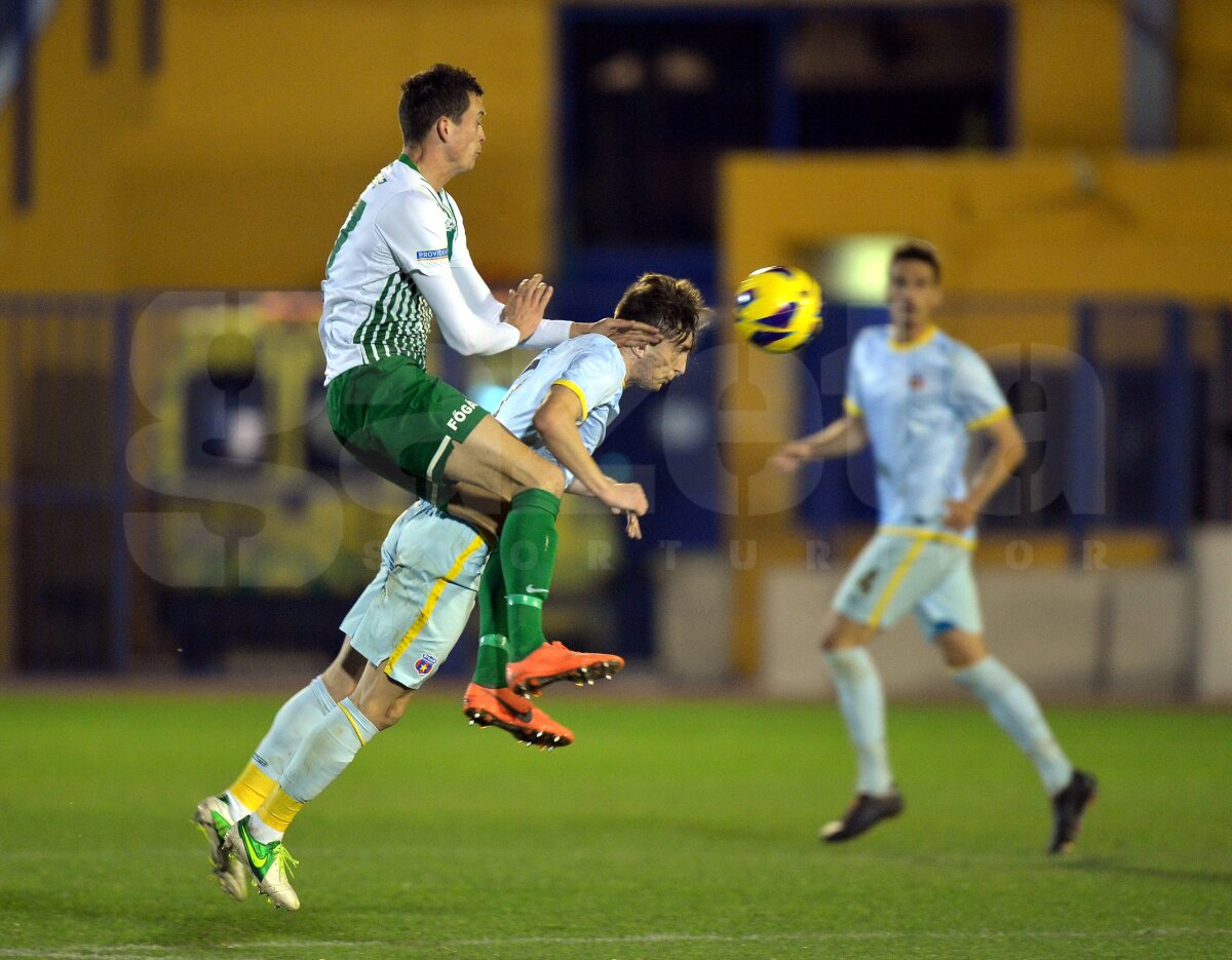 FOTO Imagini de la ultimul amical al Stelei din Marbella » Rîpă a debutat în tricoul roş-albaştrilor