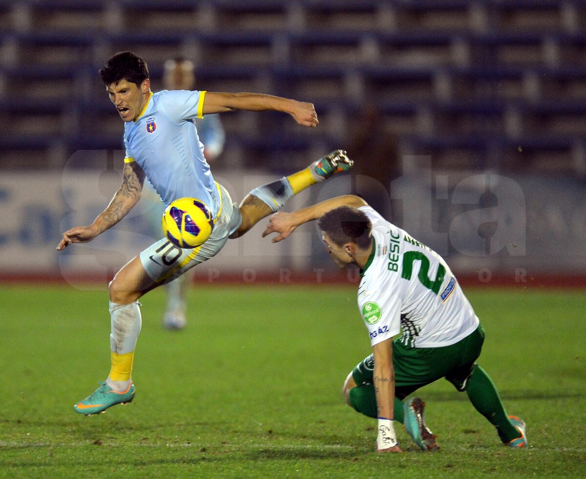 FOTO Imagini de la ultimul amical al Stelei din Marbella » Rîpă a debutat în tricoul roş-albaştrilor