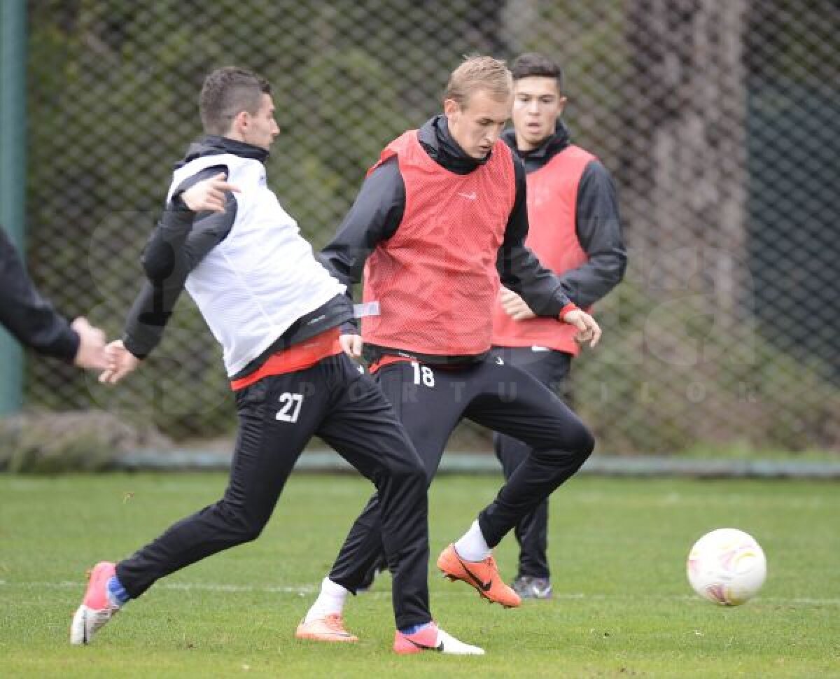 FOTO Se antrenează să scape de Ajax » Gata cu partea fizică! Reghe a început să pregătească duelurile din Europa