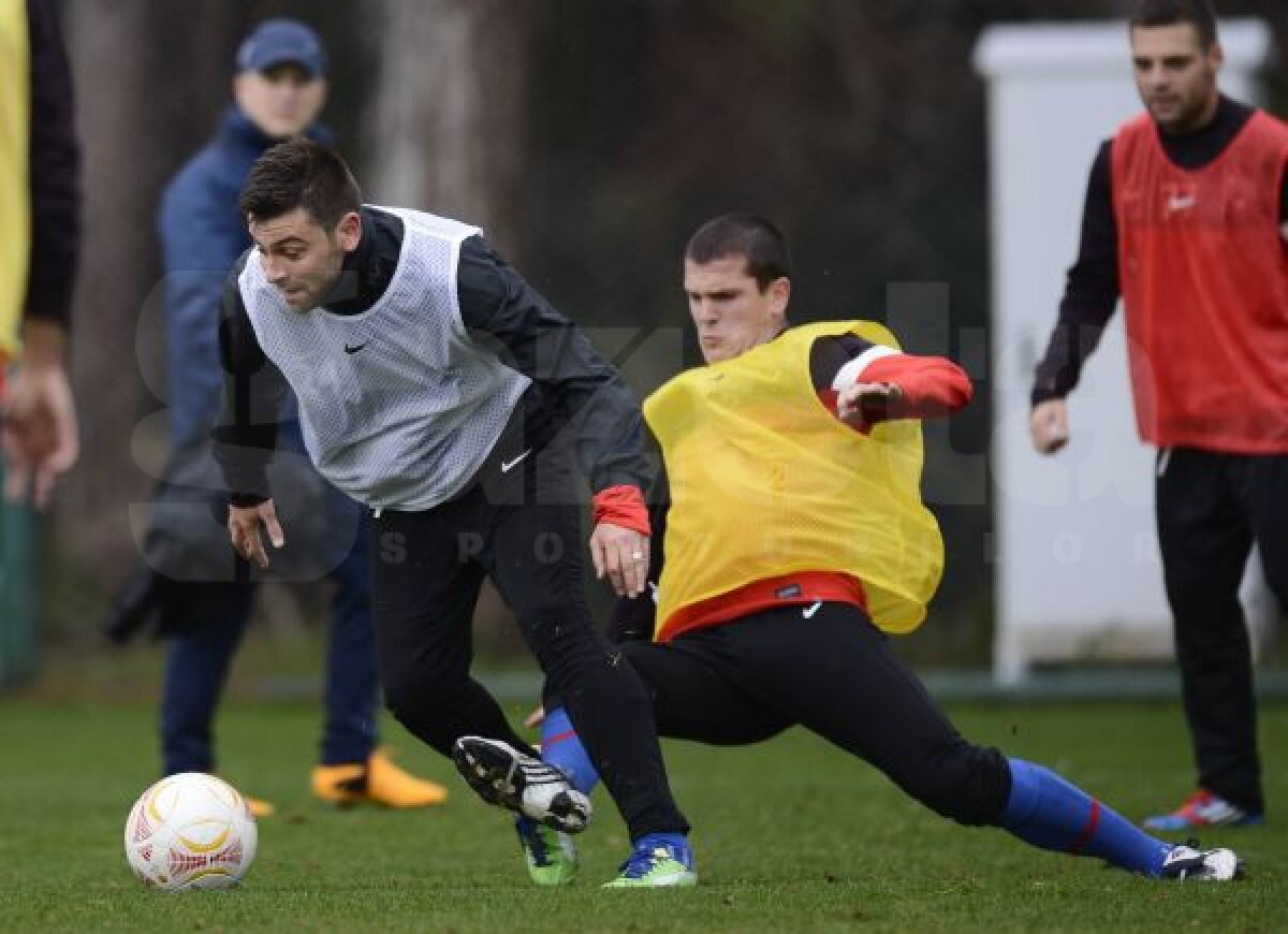 FOTO Se antrenează să scape de Ajax » Gata cu partea fizică! Reghe a început să pregătească duelurile din Europa