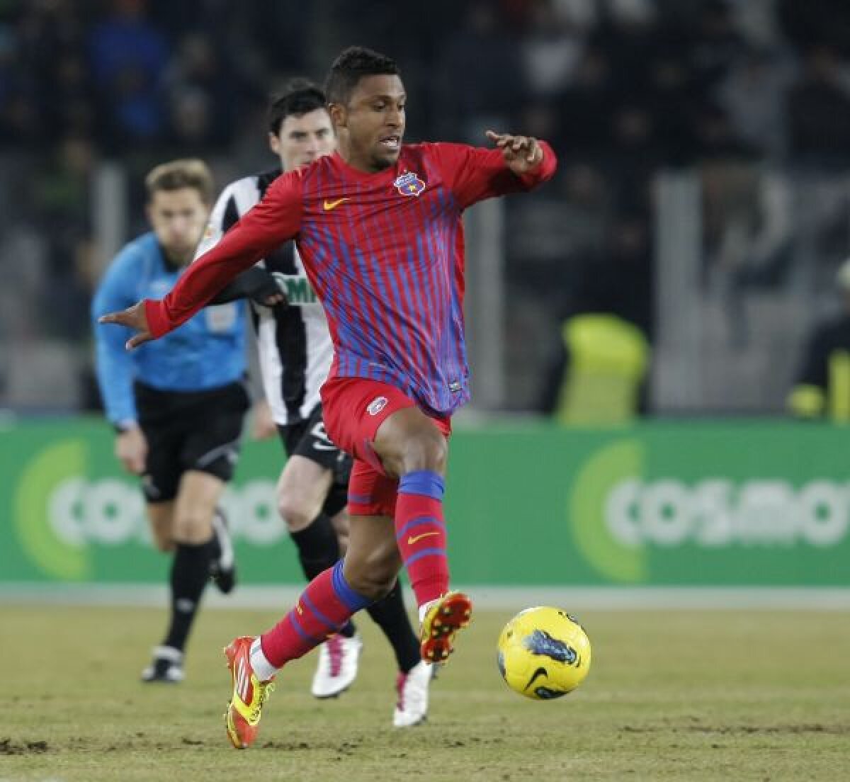 Ca şi anul trecut, înaintea dublei cu Twente, Steaua are o problemă » Cine rămîne pe dinafară?