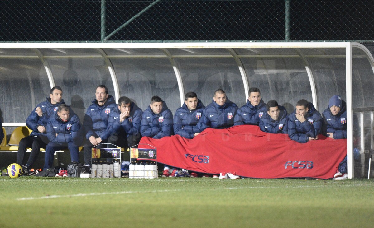 FOTO ŞI VIDEO Steaua - Qabala 0-1 » Roş-albaştrii încep şi al doilea stagiu de pregătire cu o înfrîngere