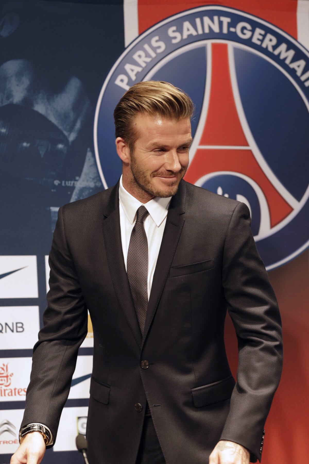 FOTO şi VIDEO Beckham a fost prezentat oficial la PSG » Gest remarcabil al englezului: îşi donează tot salariul!