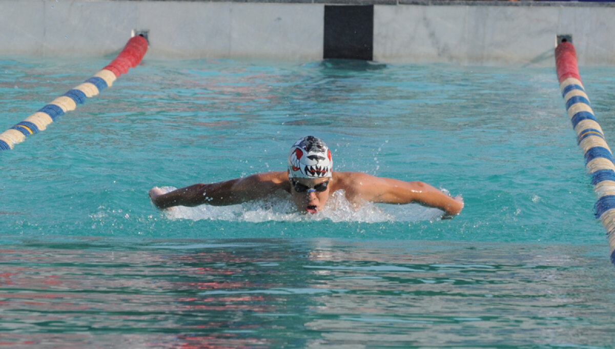 Micul Phelps » Robert Andrei Glinţă e marea speranţă a înotului masculin românesc