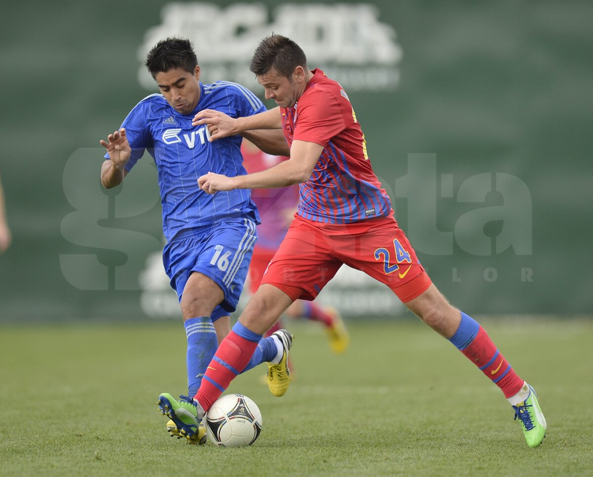 VIDEO şi FOTO Steaua - Dinamo Moscova 1-2 » Au uitat gustul victoriei: a patra înfrîngere din 2013 pentru roş-albaştri