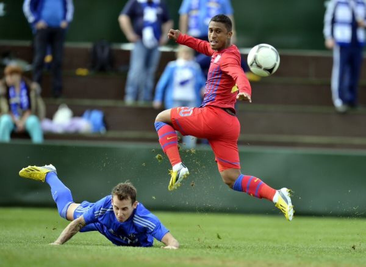 VIDEO + FOTO Dinamo are o stea în plus » Steaua a luptat, dar multinaţionala de calitate superioară a lui Petrescu a făcut diferenţa, 1-2