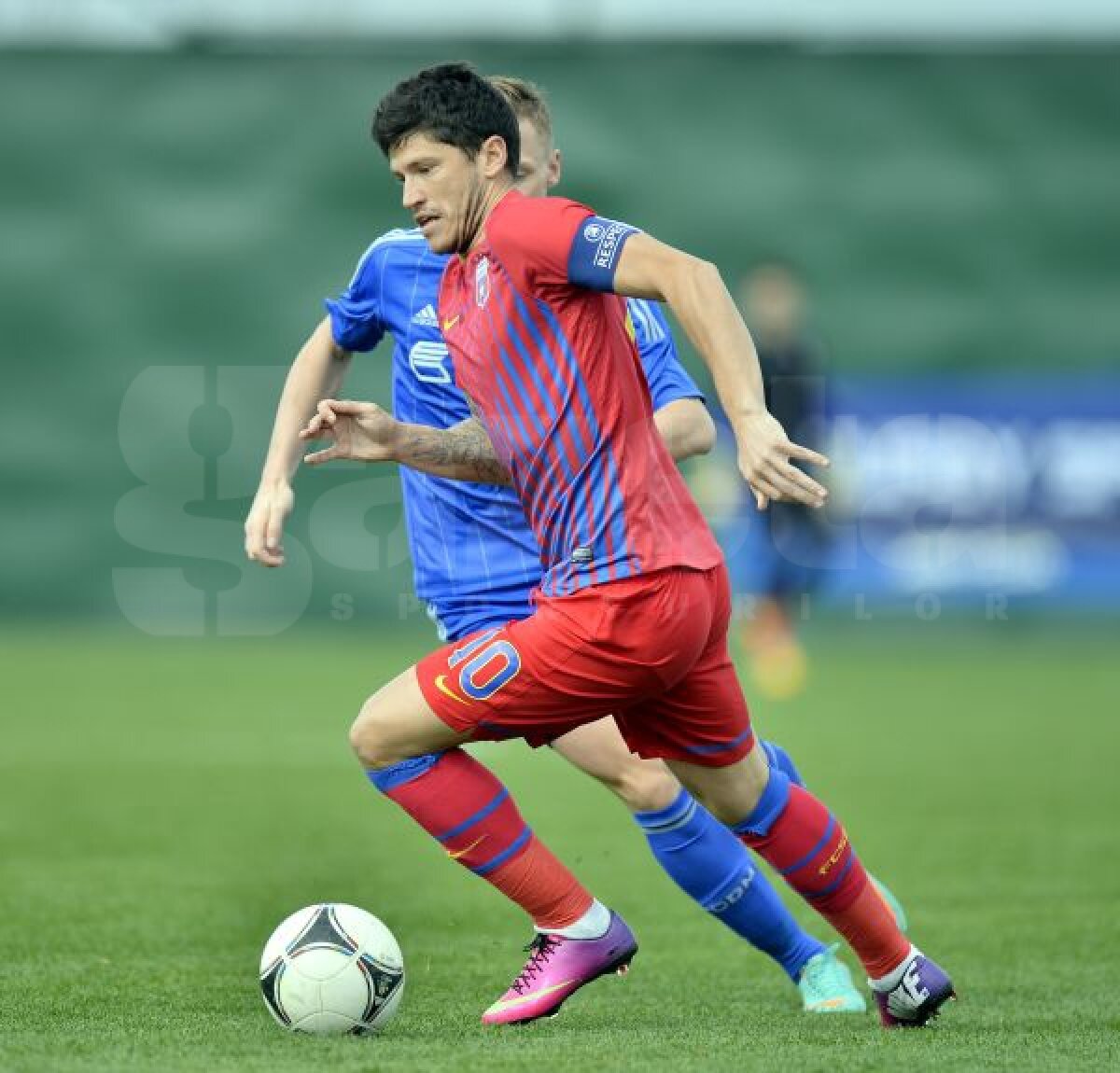 VIDEO + FOTO Dinamo are o stea în plus » Steaua a luptat, dar multinaţionala de calitate superioară a lui Petrescu a făcut diferenţa, 1-2