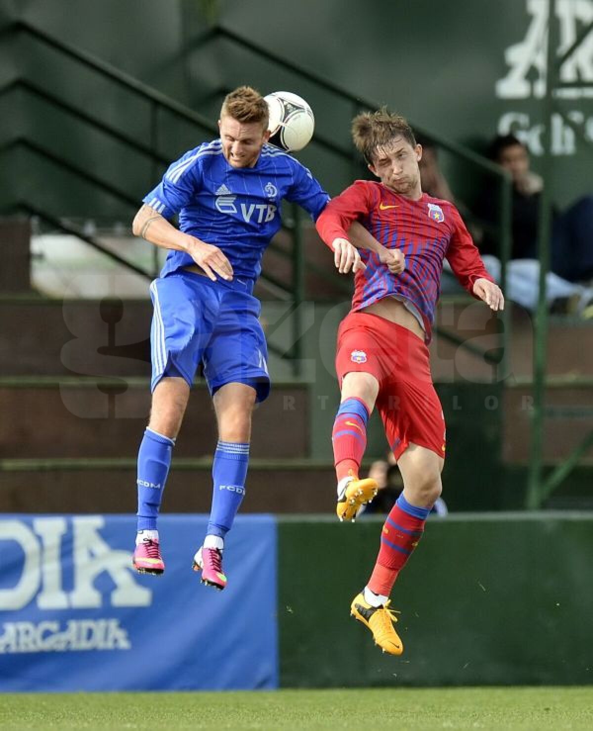 VIDEO + FOTO Dinamo are o stea în plus » Steaua a luptat, dar multinaţionala de calitate superioară a lui Petrescu a făcut diferenţa, 1-2