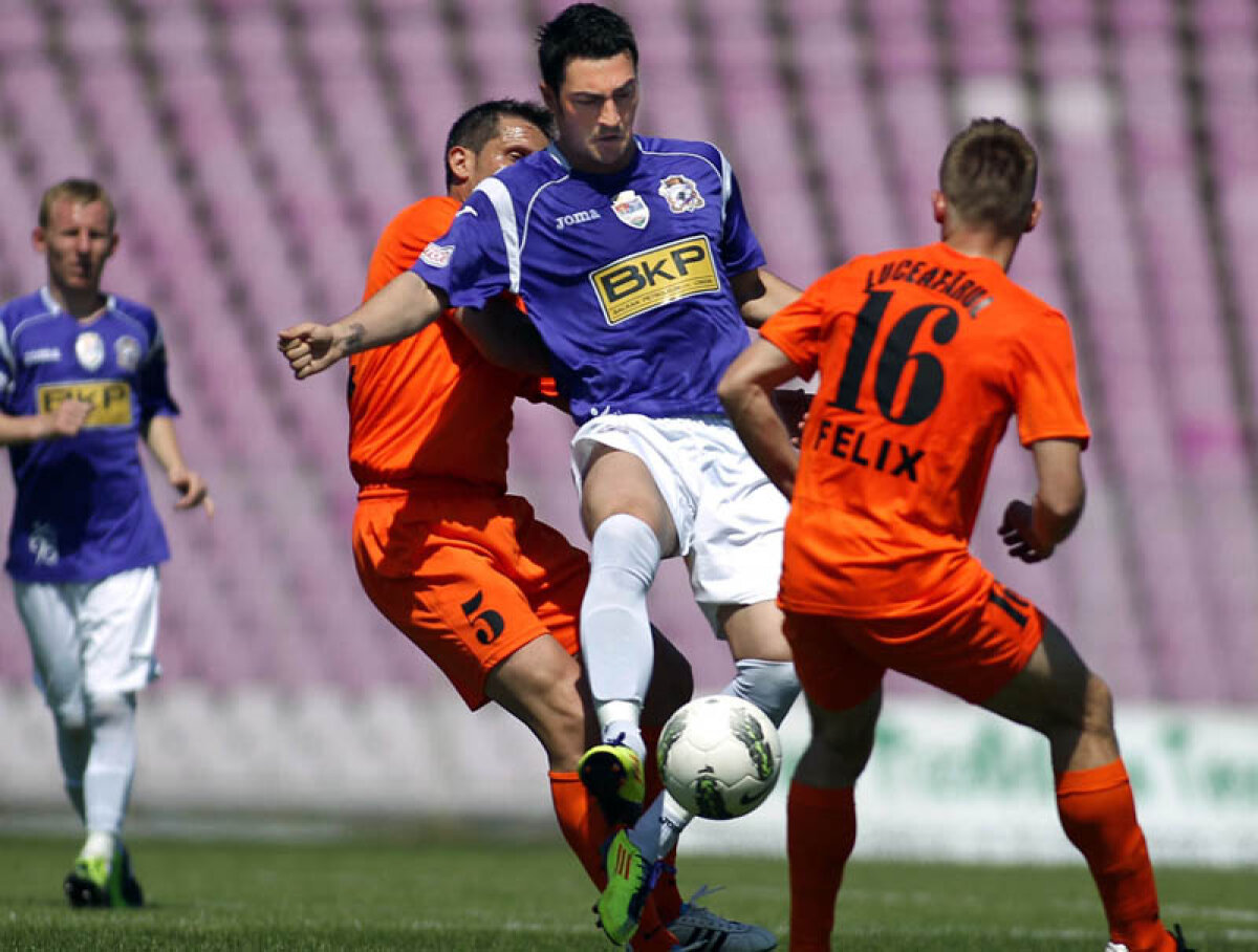 Atacantul deghizat în femeie » Ce vrăji au mai făcut achiziţiile lui Dinamo?!