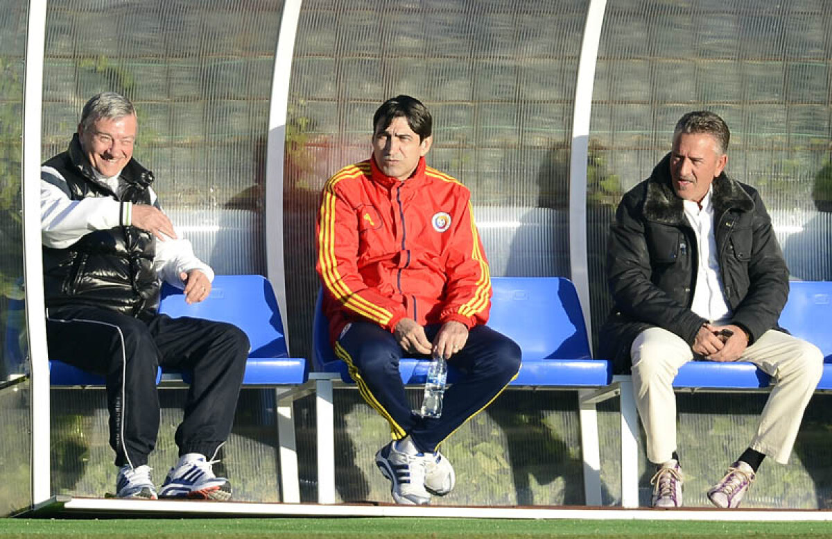 "Naţionala" în varianta matură pare superioară fizic celei din partida cu Polonia » "Ăia mici păreau nemîncaţi"