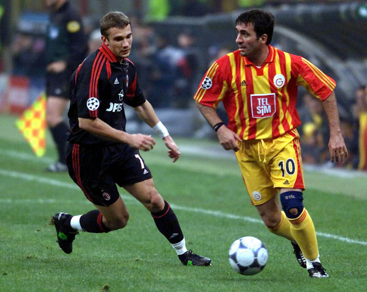 VIDEO + FOTO La mulţi ani, Gică! Top 10 imagini cu "Regele" şi cele mai tari goluri din carieră