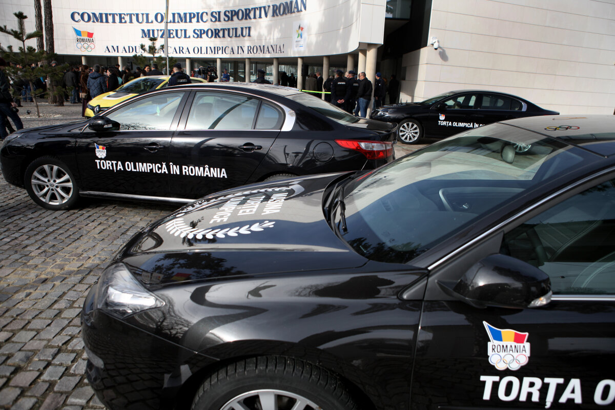 Renault este maşina oficială a Torţei Olimpice în România