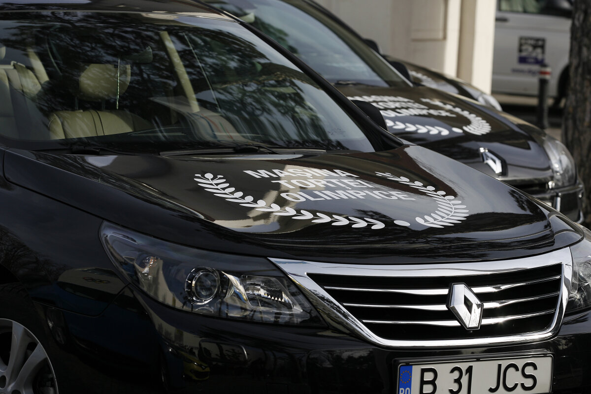 Renault este maşina oficială a Torţei Olimpice în România
