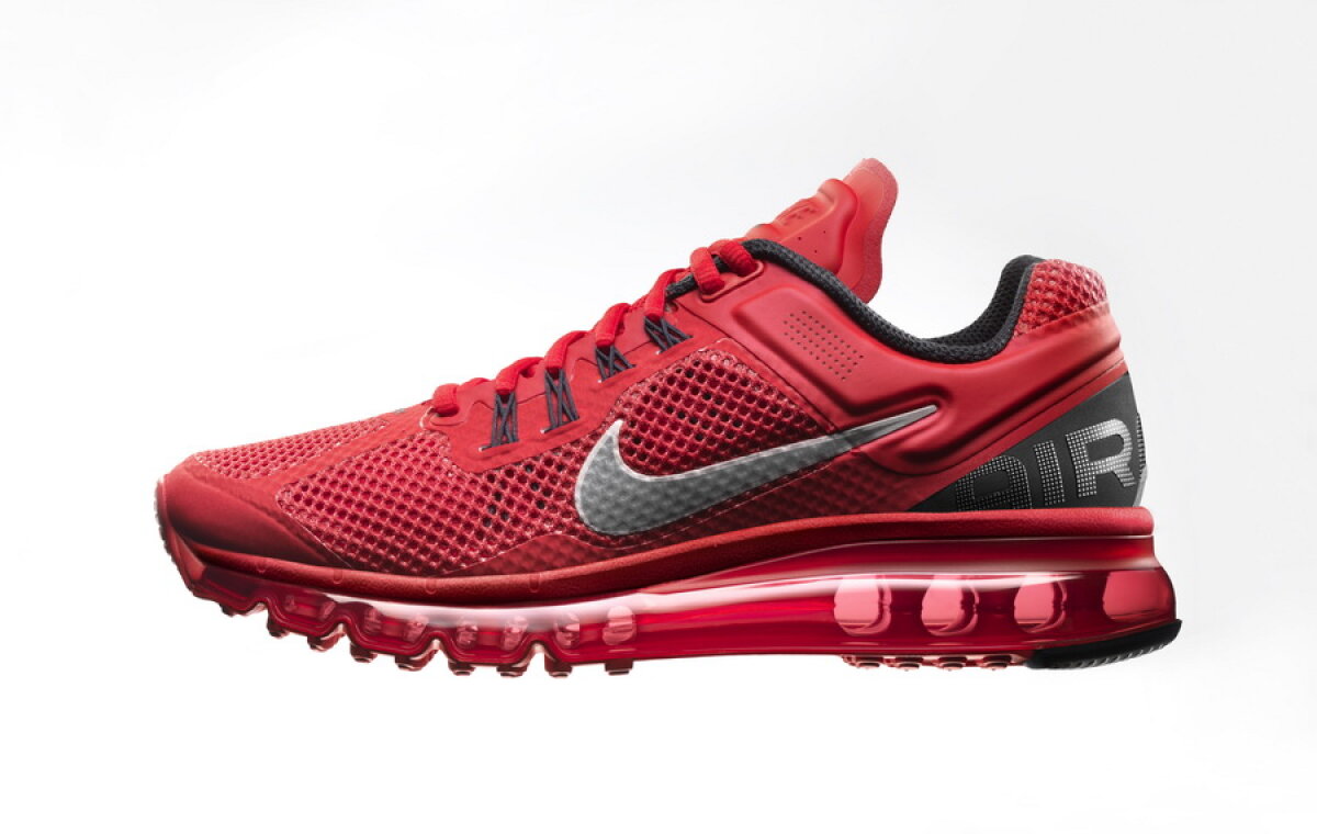 Nike Air Max+ 2013, un pantof legendar mai flexibil ca niciodata
