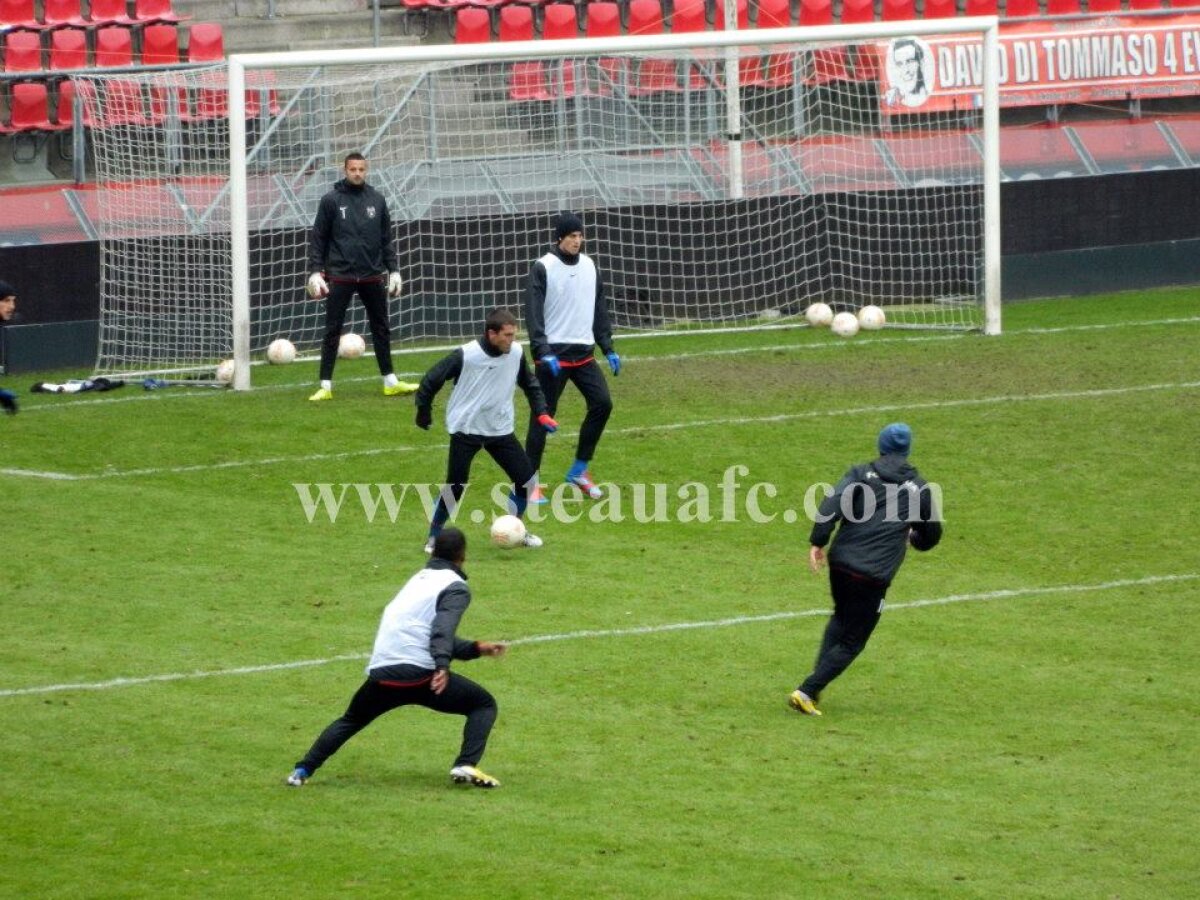 FOTO Steliştii s-au antrenat şi astăzi pe stadionul din Utrecht
