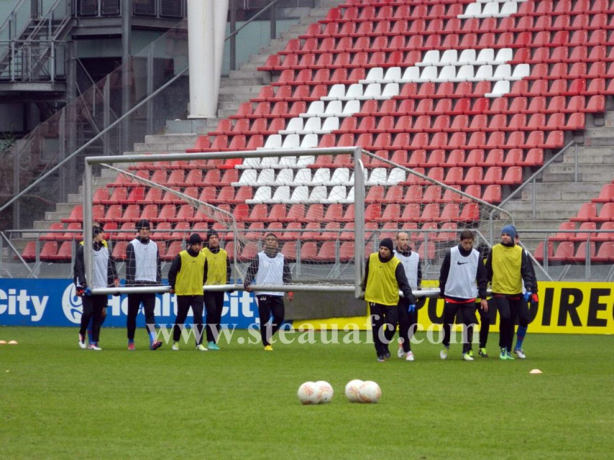 FOTO Steliştii s-au antrenat şi astăzi pe stadionul din Utrecht