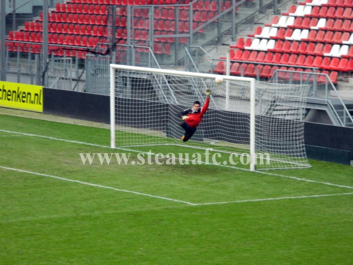 FOTO Steliştii s-au antrenat şi astăzi pe stadionul din Utrecht