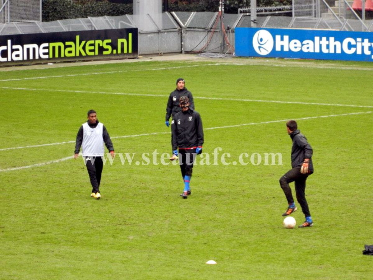 FOTO Steliştii s-au antrenat şi astăzi pe stadionul din Utrecht