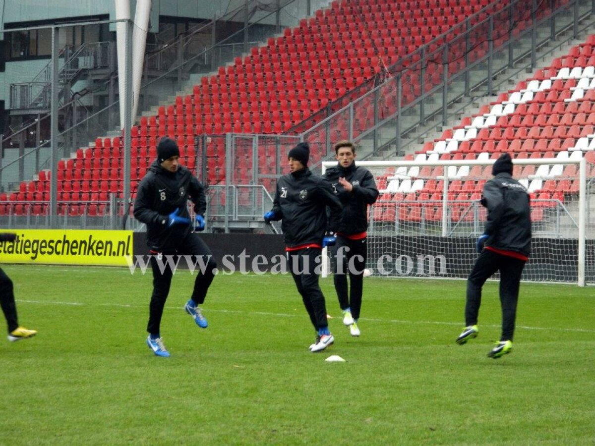 FOTO Steliştii s-au antrenat şi astăzi pe stadionul din Utrecht