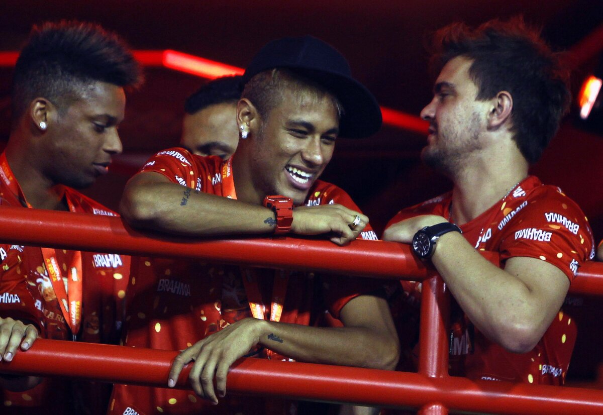 FOTO A început show-ul! Nici un Carnaval fără Neymar :D