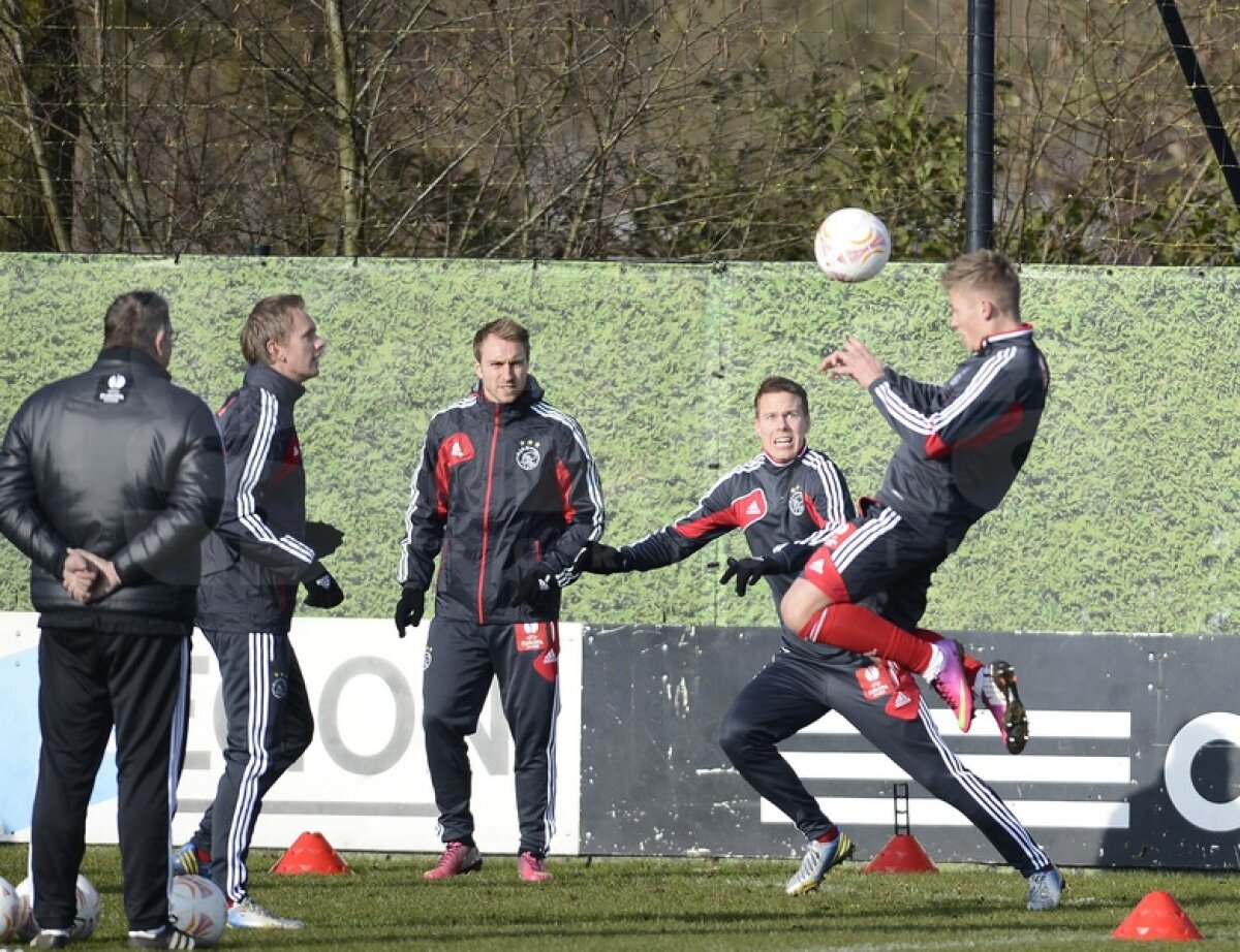 FOTO Pe ultima sută de metri » Ajax a efectuat antrenamentul oficial înaintea meciului cu Steaua