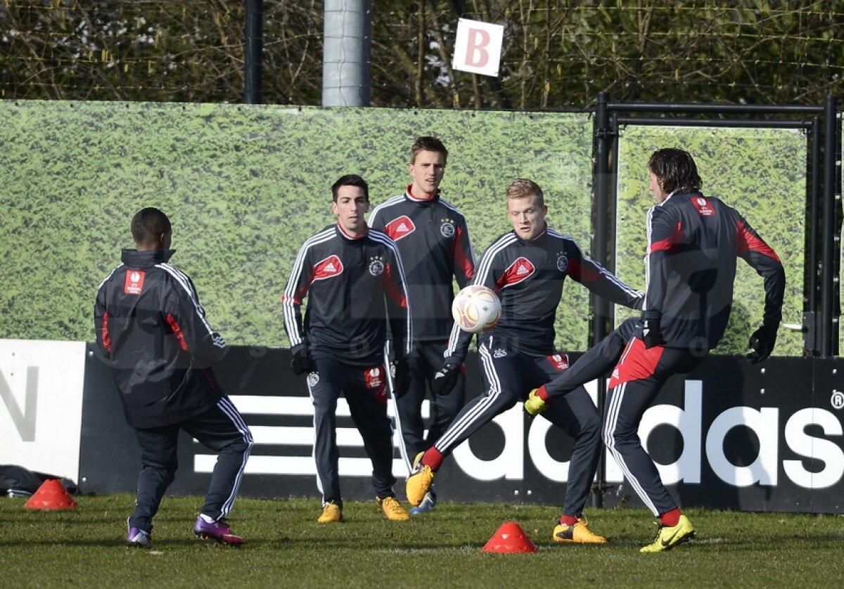 FOTO Pe ultima sută de metri » Ajax a efectuat antrenamentul oficial înaintea meciului cu Steaua