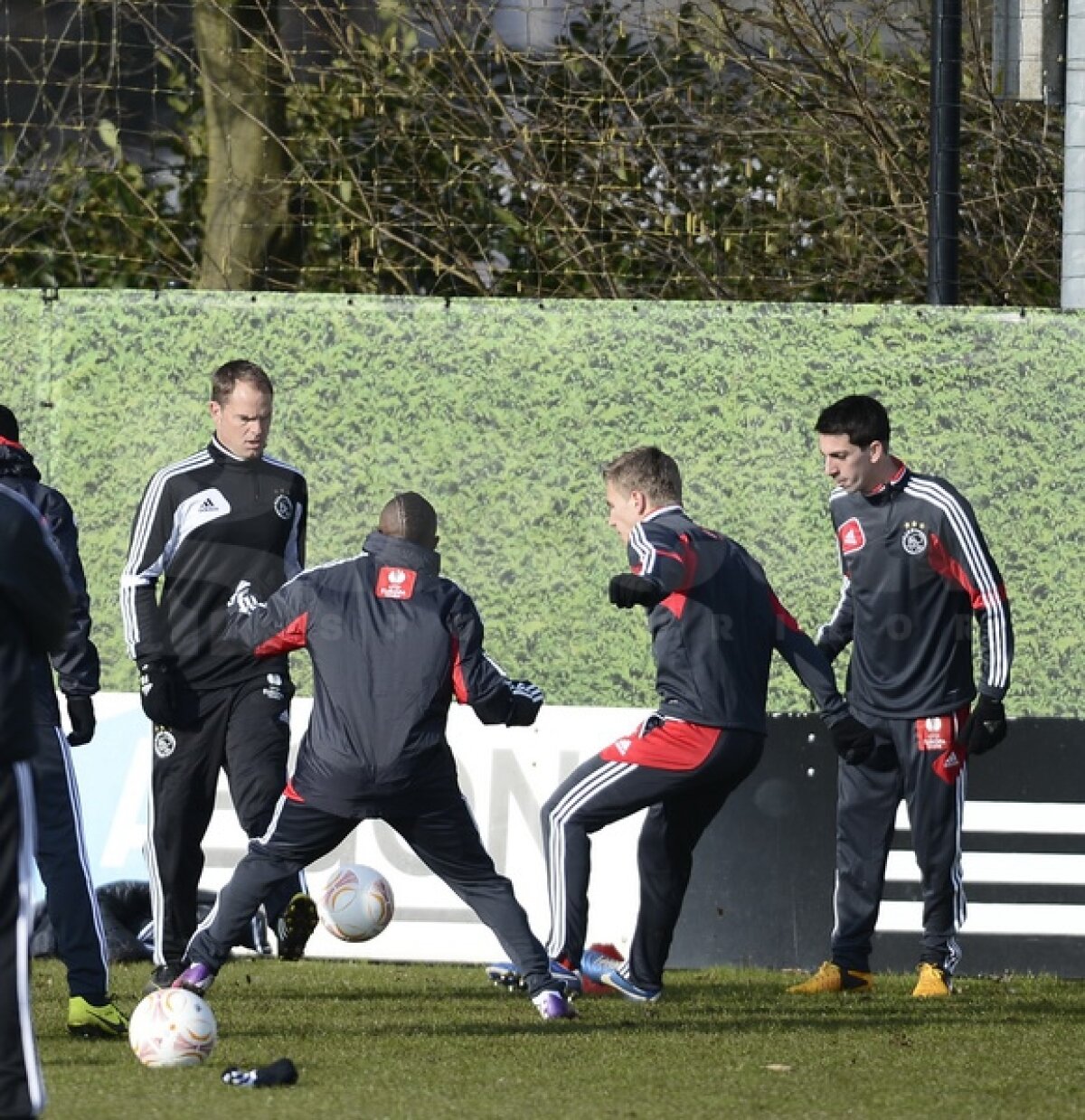 FOTO Pe ultima sută de metri » Ajax a efectuat antrenamentul oficial înaintea meciului cu Steaua