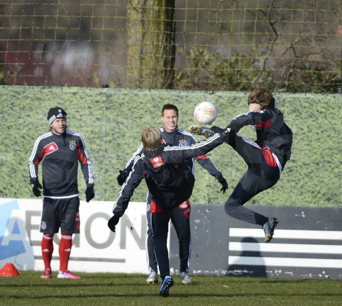 FOTO Pe ultima sută de metri » Ajax a efectuat antrenamentul oficial înaintea meciului cu Steaua