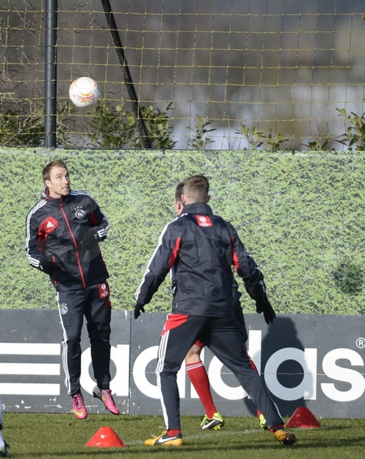 FOTO Pe ultima sută de metri » Ajax a efectuat antrenamentul oficial înaintea meciului cu Steaua