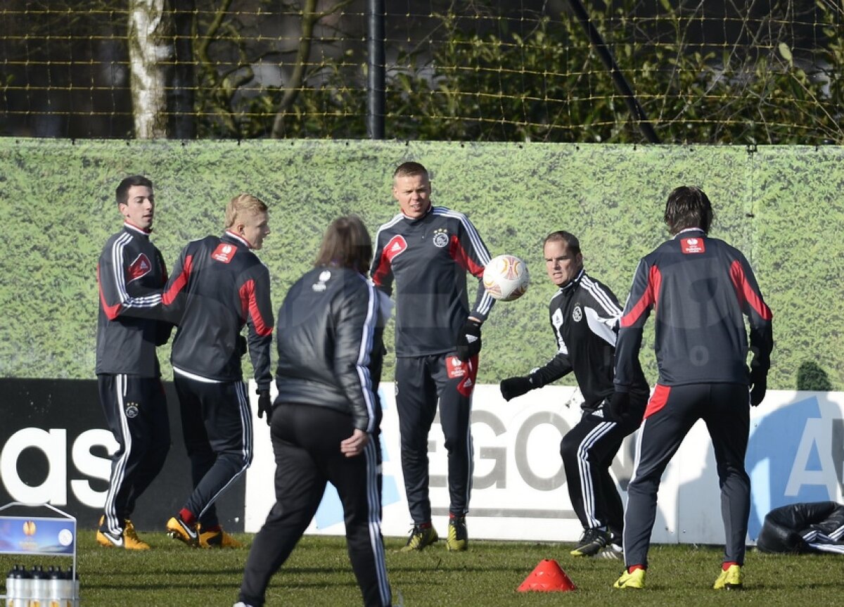 FOTO Pe ultima sută de metri » Ajax a efectuat antrenamentul oficial înaintea meciului cu Steaua