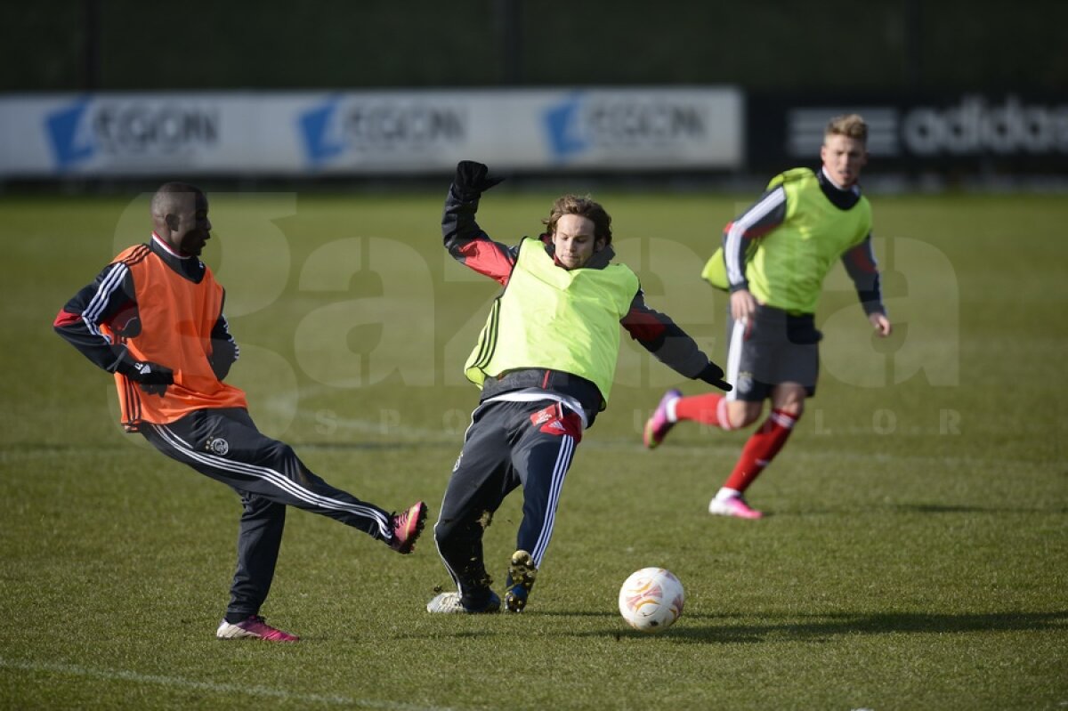 FOTO Pe ultima sută de metri » Ajax a efectuat antrenamentul oficial înaintea meciului cu Steaua