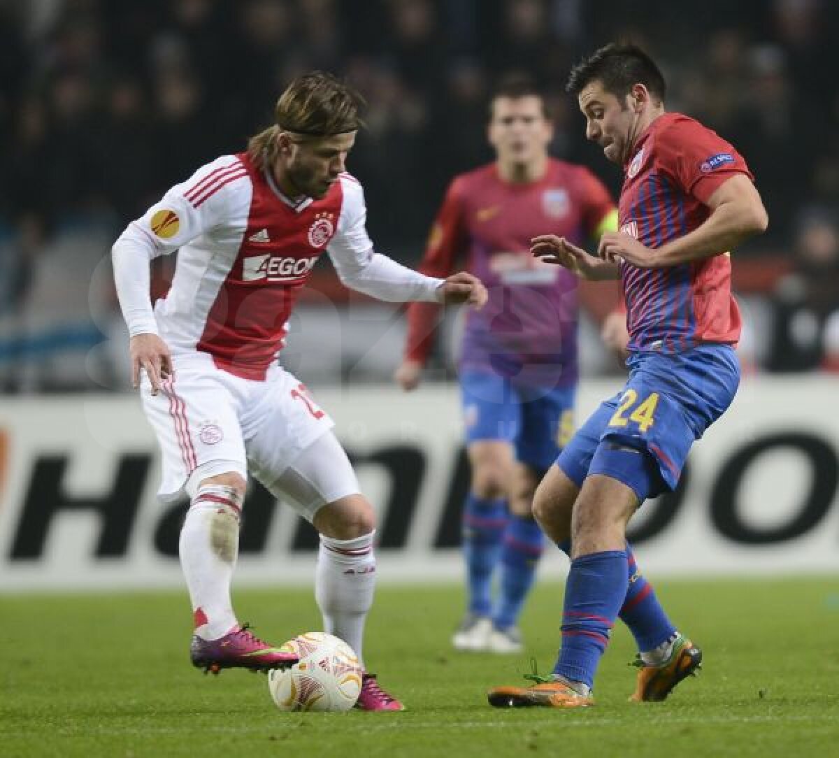 VIDEO + FOTO Start ratat » Steaua a pierdut în Olanda, 0-2, şi are şanse mici la calificarea în optimi