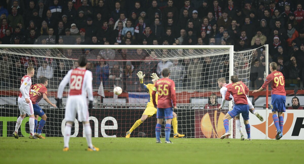 VIDEO + FOTO Start ratat » Steaua a pierdut în Olanda, 0-2, şi are şanse mici la calificarea în optimi