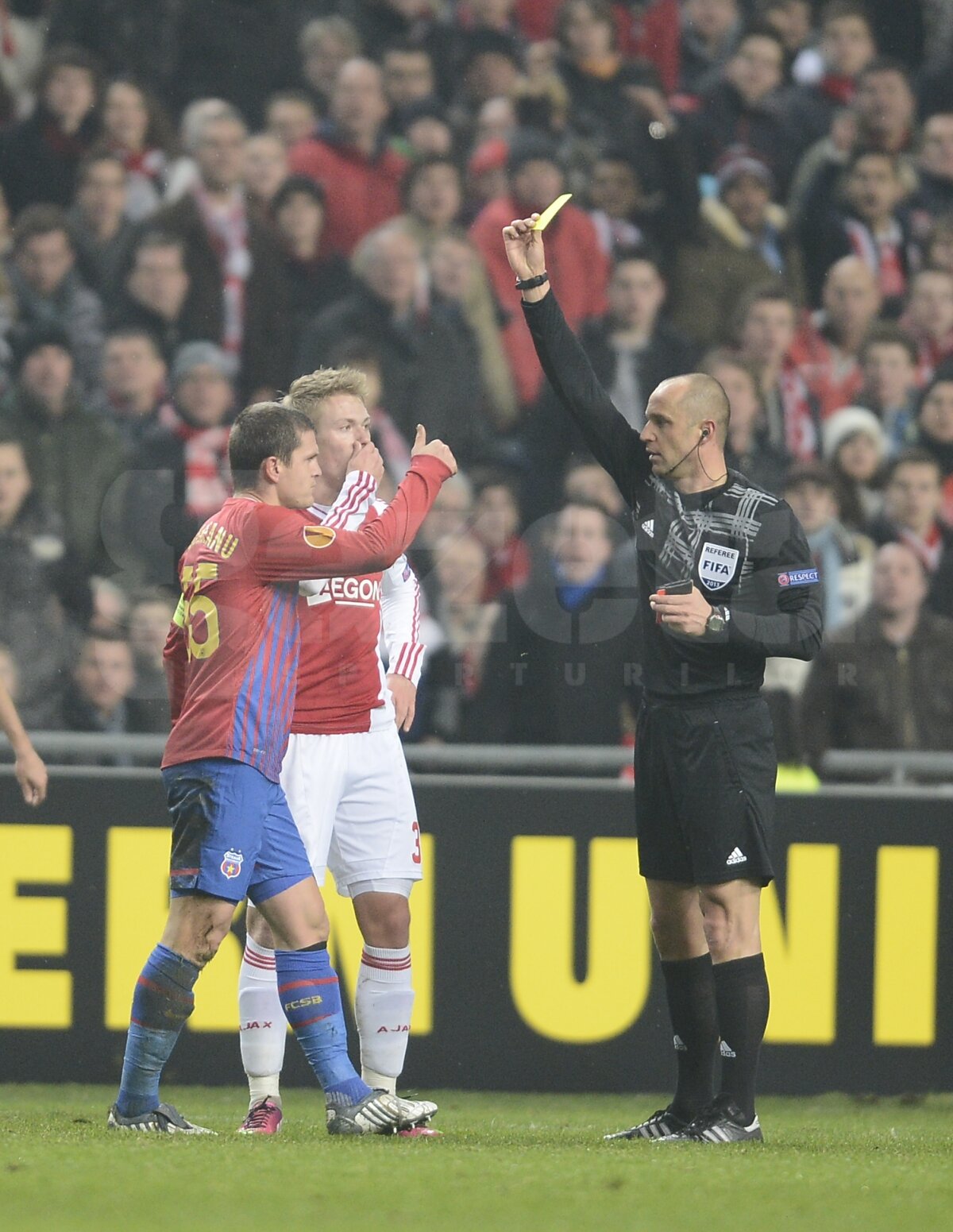 VIDEO + FOTO Start ratat » Steaua a pierdut în Olanda, 0-2, şi are şanse mici la calificarea în optimi