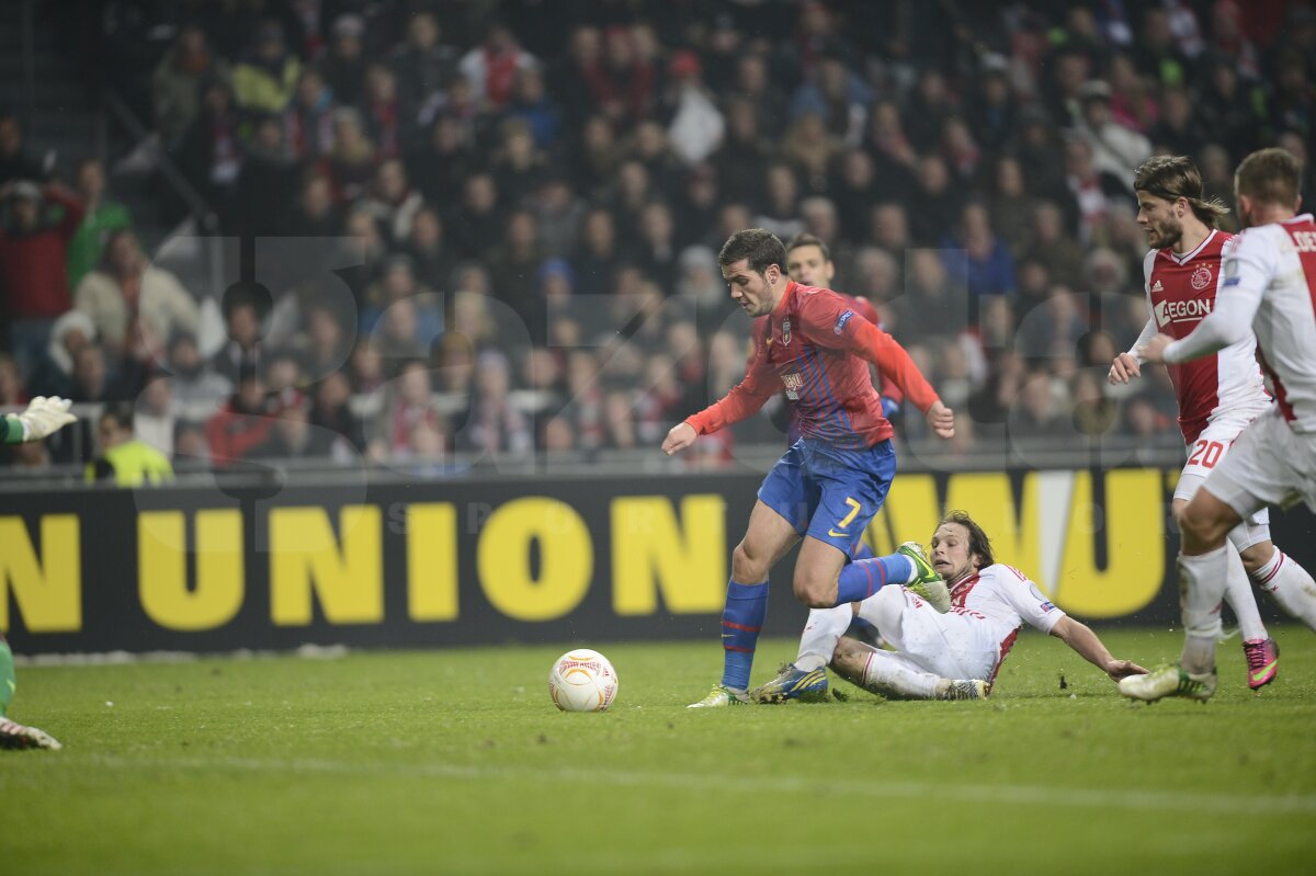 VIDEO + FOTO Start ratat » Steaua a pierdut în Olanda, 0-2, şi are şanse mici la calificarea în optimi