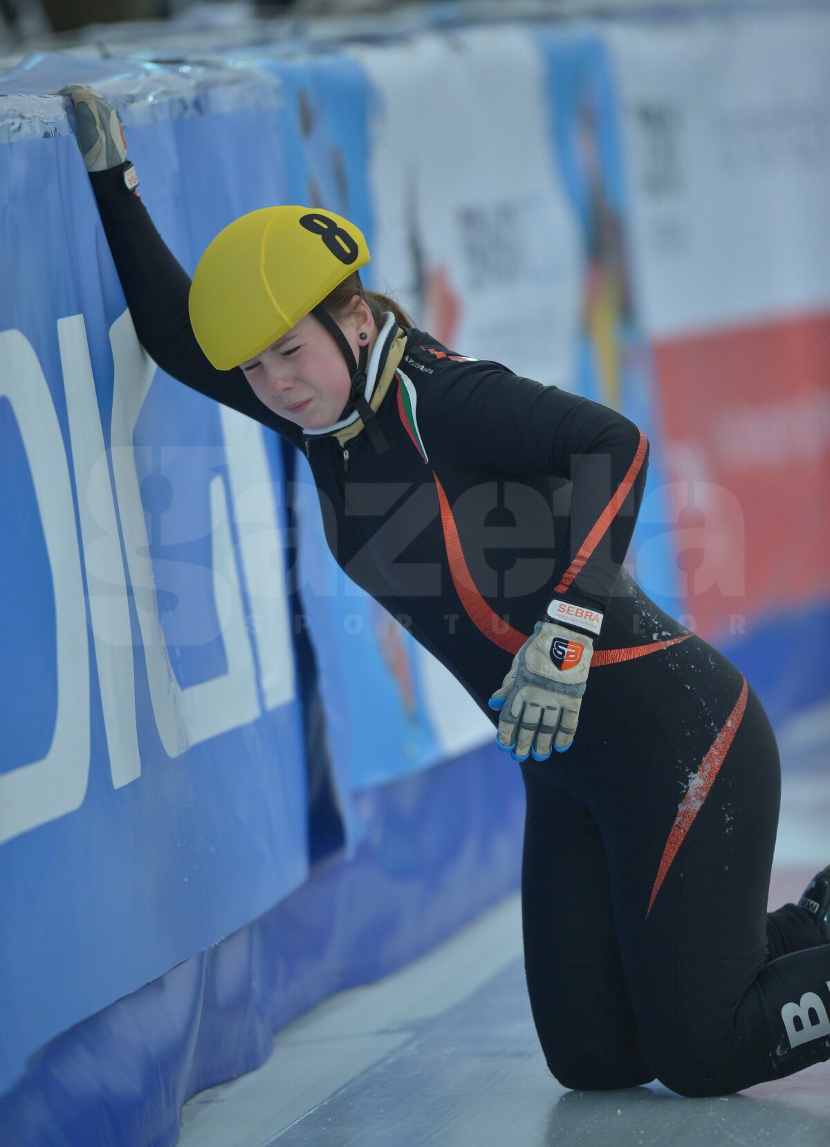 GALERIE FOTO Ambiţie, pasiune, durere » Prima zi FOTE în 10 imagini! Vino pe pîrtii!