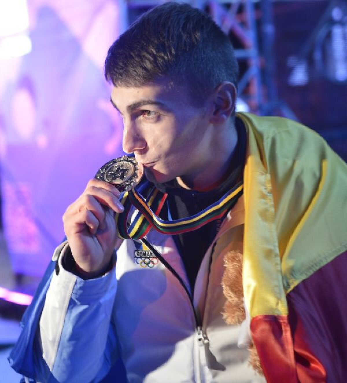 Podiumul atît de neaşteptat » Patinatorul Emil Imre a adus României prima medalie la FOTE